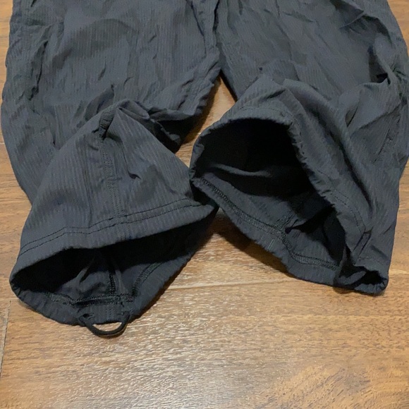 Lululemon Studio Crop Black size 4 - Picture 6 of 9